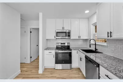 312 Spicewood Drive, Greensboro, NC 27405 - Photo 5