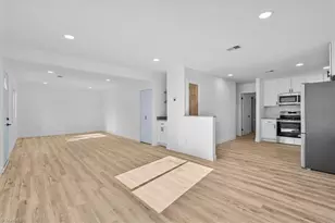 312 Spicewood Dr, Greensboro, NC 27405 - Photo 9