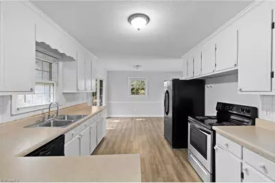 207 Bremen Drive, Lexington, NC 27295 - Photo 13