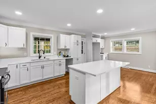 3555 Cherry Ln, Greensboro, NC 27405 - Photo 17