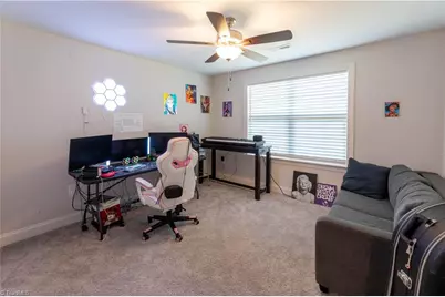 3924 Braddock Road, High Point, NC 27265 - Photo 17