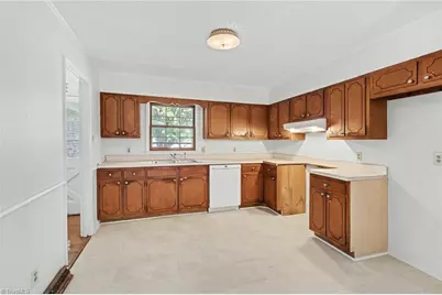 3709 Whitfield Road, Winston-Salem, NC 27105 - Photo 11