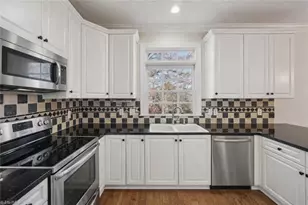 105 Winrow Dr, Jamestown, NC 27282 - Photo 19