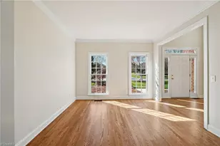 105 Winrow Dr, Jamestown, NC 27282 - Photo 9