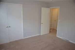 323 Old Vineyard Rd, Winston-Salem, NC 27104 - Photo 13