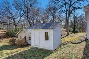 263 Main St, Yanceyville, NC 27379 - Photo 33