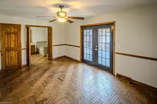 326 Mountain Valley Dr, West Jefferson, NC 28694 - Photo 25