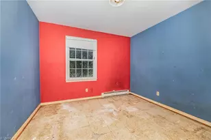 2210 Dulaire Rd, Greensboro, NC 27407 - Photo 21