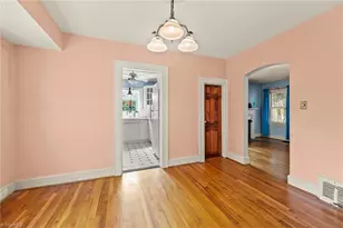 1043 Irving St, Winston-Salem, NC 27103 - Photo 7