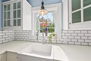 1043 Irving St, Winston-Salem, NC 27103 - Photo 11