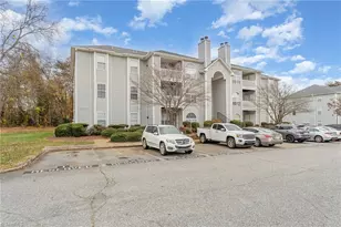 5012 Lawndale Dr, Greensboro, NC 27455 - Photo 3