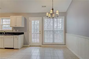 1005 Kings Meadow Dr, Winston-Salem, NC 27127 - Photo 9