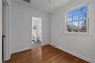 124 Beverly Pl, Greensboro, NC 27403 - Photo 37