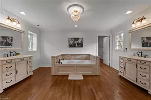 124 Beverly Pl, Greensboro, NC 27403 - Photo 29