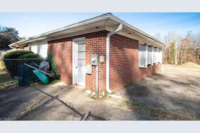 1519 McGuinn Drive, High Point, NC 27262 - Photo 5