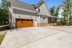 1090 Rocky Cove Ln, Denton, NC 27239 - Photo 23