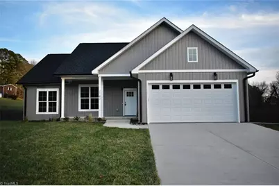 2142 Elizabeth Drive, Mount Airy, NC 27030 - Photo 3
