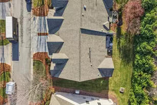 5511 7 Gates Dr, Greensboro, NC 27410 - Photo 33