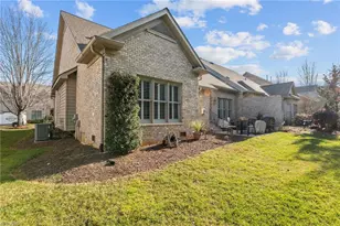 5511 7 Gates Dr, Greensboro, NC 27410 - Photo 29