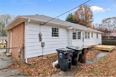 2403 Four Seasons Boulevard, Greensboro, NC 27407 - Photo 33