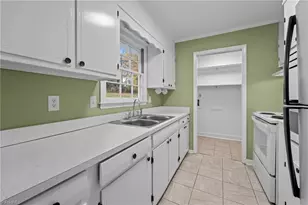 2403 Four Seasons Blvd, Greensboro, NC 27407 - Photo 15