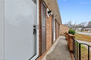 2403 Four Seasons Blvd, Greensboro, NC 27407 - Photo 17