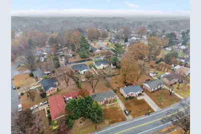 2403 Four Seasons Boulevard, Greensboro, NC 27407 - Photo 43