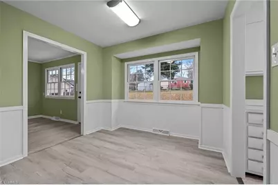 2403 Four Seasons Boulevard, Greensboro, NC 27407 - Photo 23