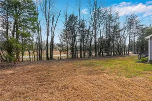 880 Perkinson Rd, Ruffin, NC 27326 - Photo 11