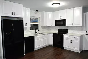 258 Badgett Ave, Mount Airy, NC 27030 - Photo 7