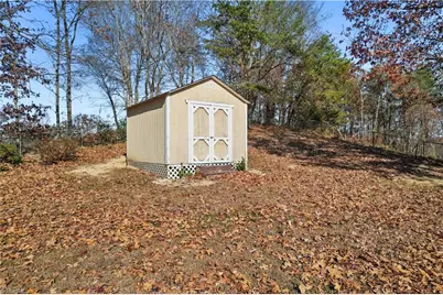 139 Creek Meadow Drive, Lexington, NC 27295 - Photo 27