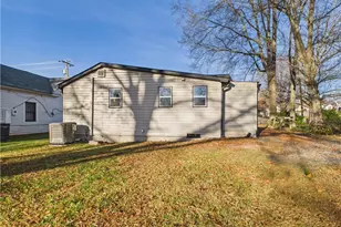 211 5th Ave, Mayodan, NC 27027 - Photo 5