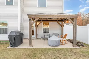 4054 Transition St, High Point, NC 27265 - Photo 3