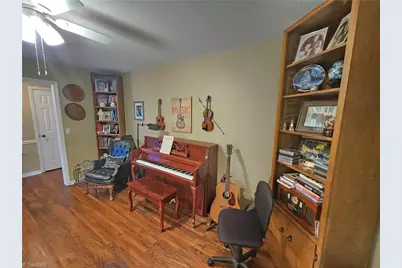 1374 W Lake Drive, Asheboro, NC 27205 - Photo 15