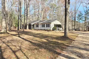 1374 W Lake Dr, Asheboro, NC 27205 - Photo 5