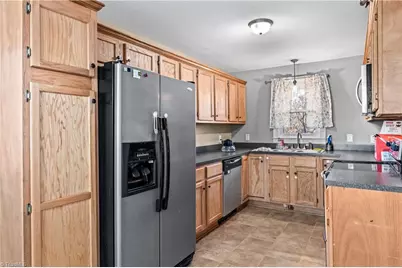 133 South Street, Elkin, NC 28621 - Photo 7