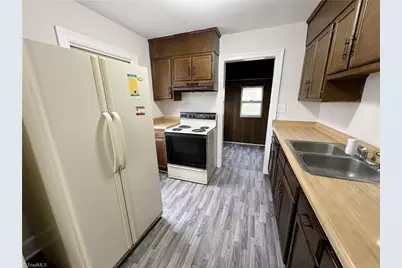 1407 Oak Street, Greensboro, NC 27403 - Photo 15