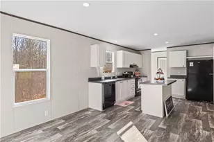 251 Center Ln, Thurmond, NC 28683 - Photo 9