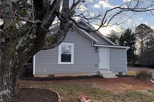 132 Oak Grove Rd, Elkin, NC 28621 - Photo 9