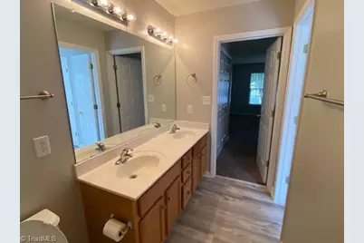 96 Tannenbaum Circle, Greensboro, NC 27410 - Photo 19