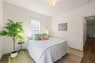 207 W Holt St, Burlington, NC 27217 - Photo 13