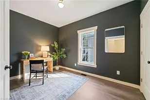 207 W Holt St, Burlington, NC 27217 - Photo 17