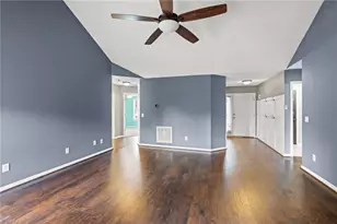 2866 Bridgeport Dr, Winston-Salem, NC 27103 - Photo 5