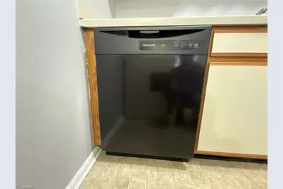 3830 Country Club Road #L, Winston-Salem, NC 27104 - Photo 11