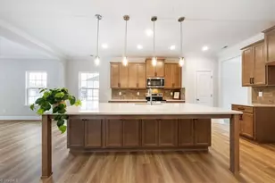 6407 Gardenview Rd, Pleasant Garden, NC 27313 - Photo 9