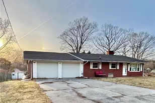 139 East Side Dr, Mount Airy, NC 27030 - Photo 3