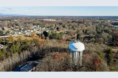 1707 Brookwood Drive, Winston-Salem, NC 27106 - Photo 9