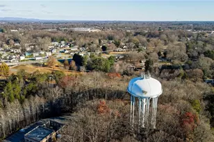 1707 Brookwood Dr, Winston-Salem, NC 27106 - Photo 9