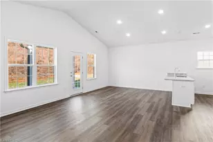 275 Waylon Ct, Lexington, NC 27295 - Photo 9