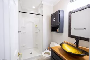 6017 Woods Edge Ln, Kernersville, NC 27284 - Photo 17